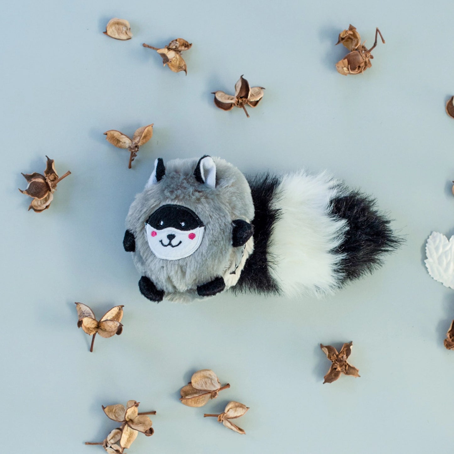 Bushy Throw - Raccoon - Dog Toy